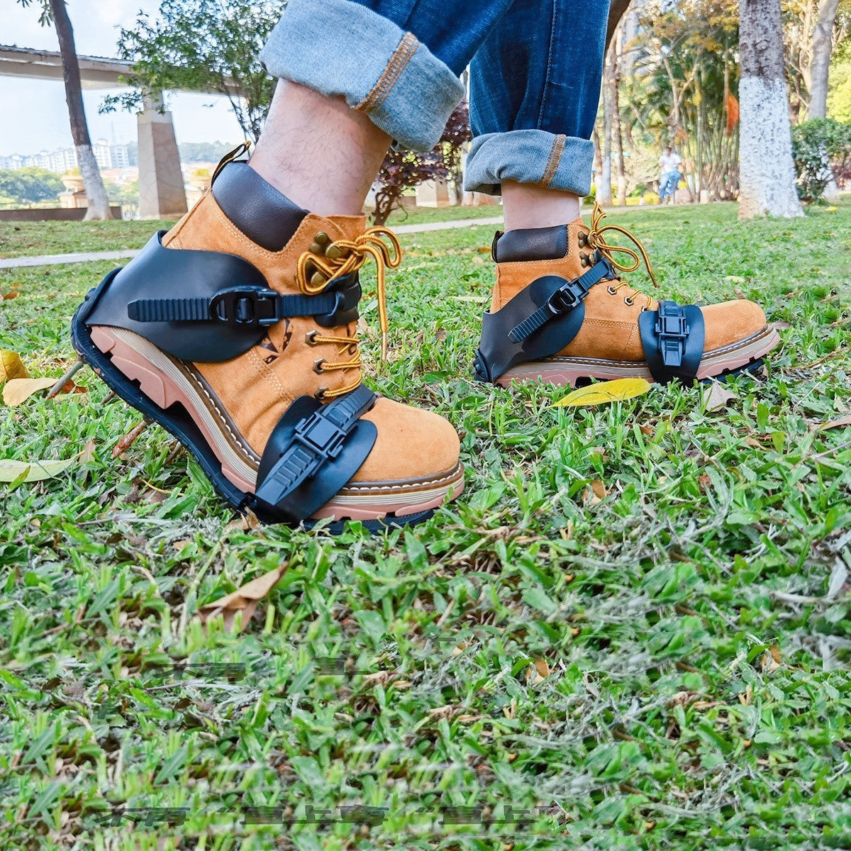 Garden Grass Brush Shoe